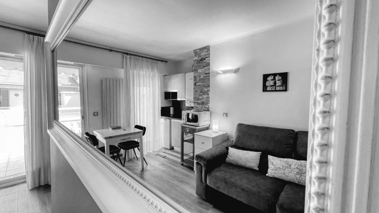 Petit Bijoux Apartman Beausoleil Kültér fotó